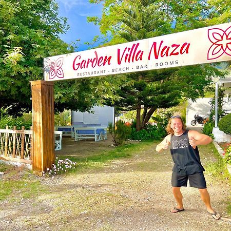 Garden Villa Naza Piqeras Екстериор снимка